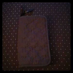 Thirty one Wallet. Brown. Quilted. Used maybe 2 mo